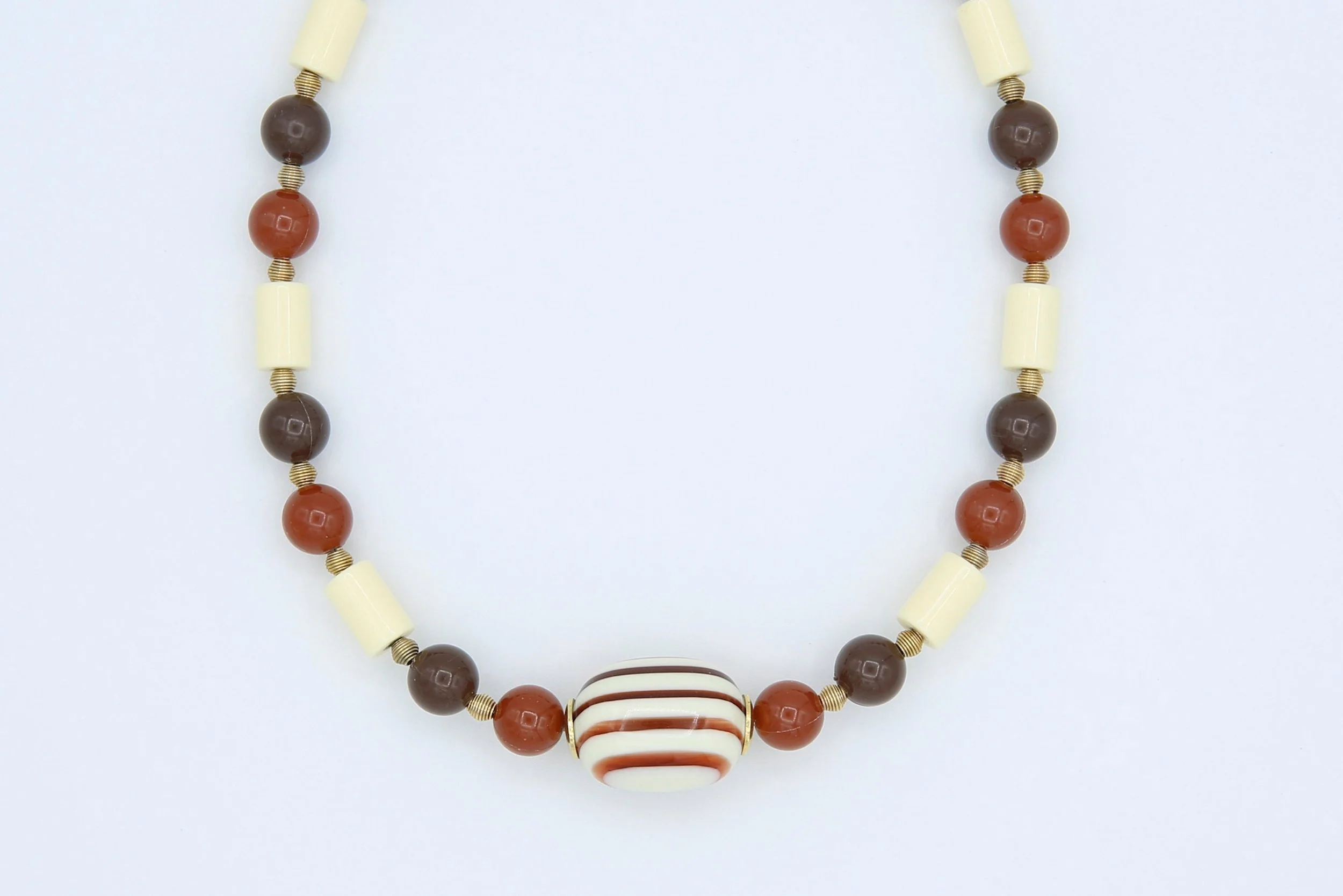 1979 SARAH COVENTRY CINNAMON SWIRL NECKLACE