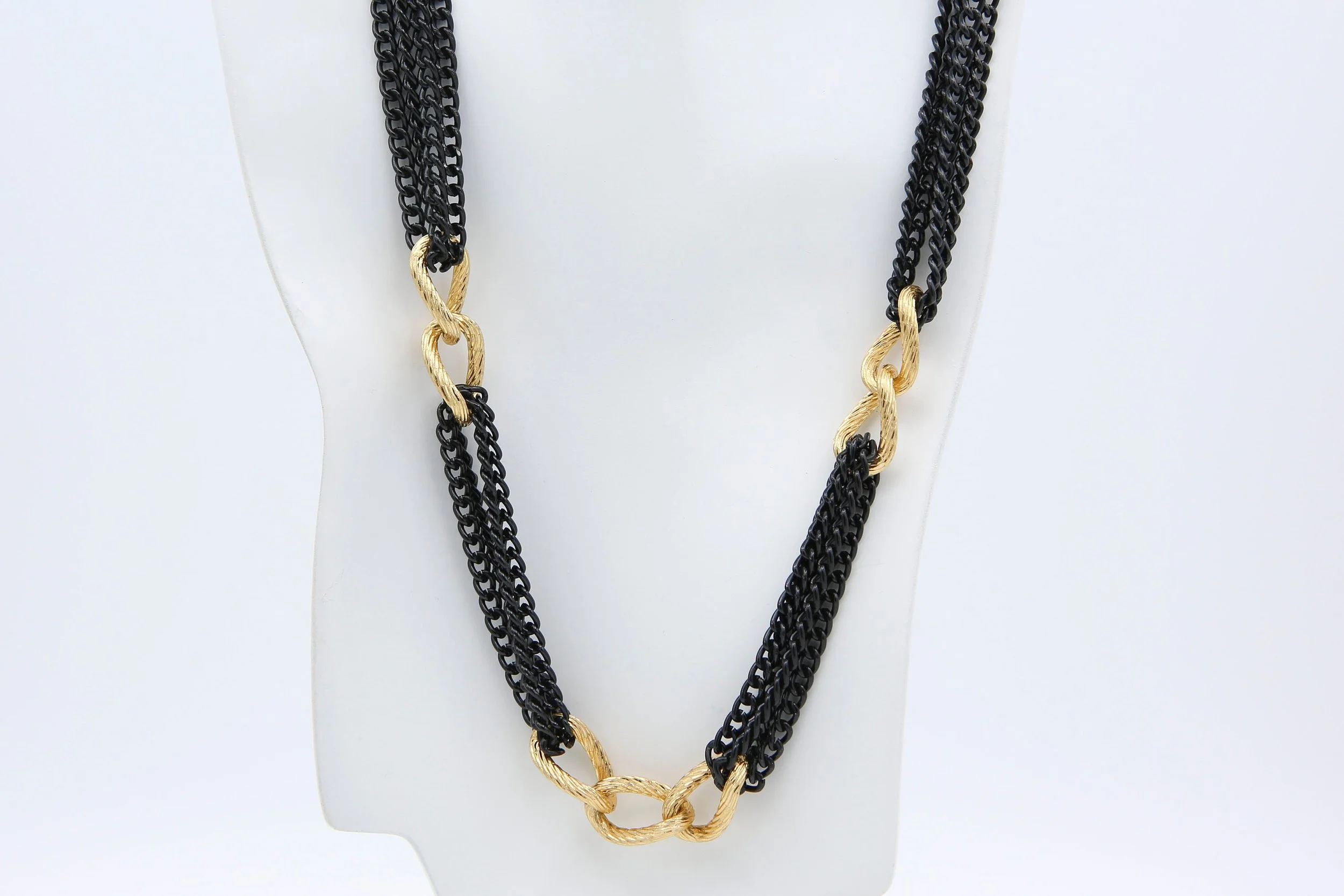 1984 SARAH COVENTRY CHAIN REACTION NECKLACE