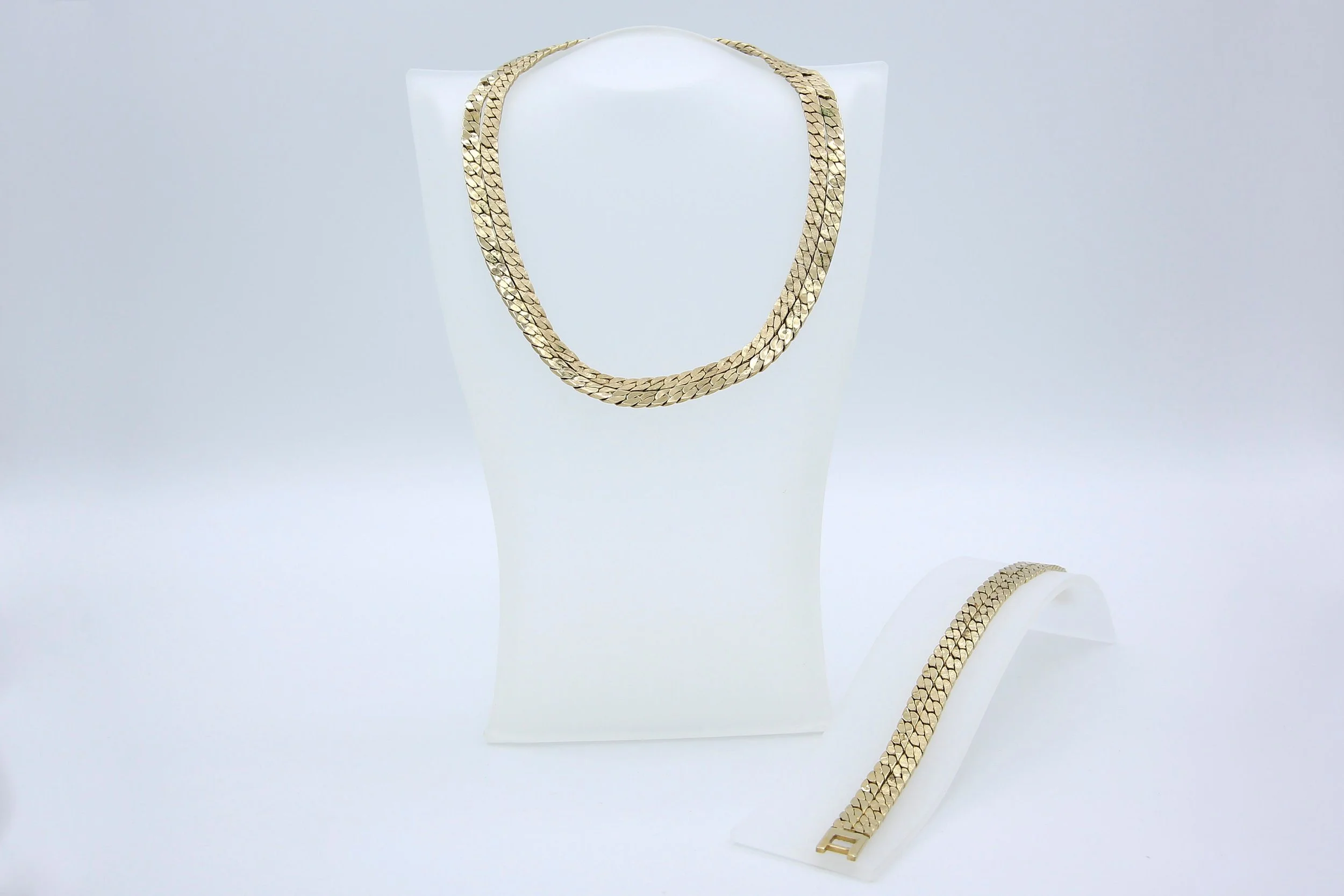 1977 SARAH COVENTRY LADY LINKS SET