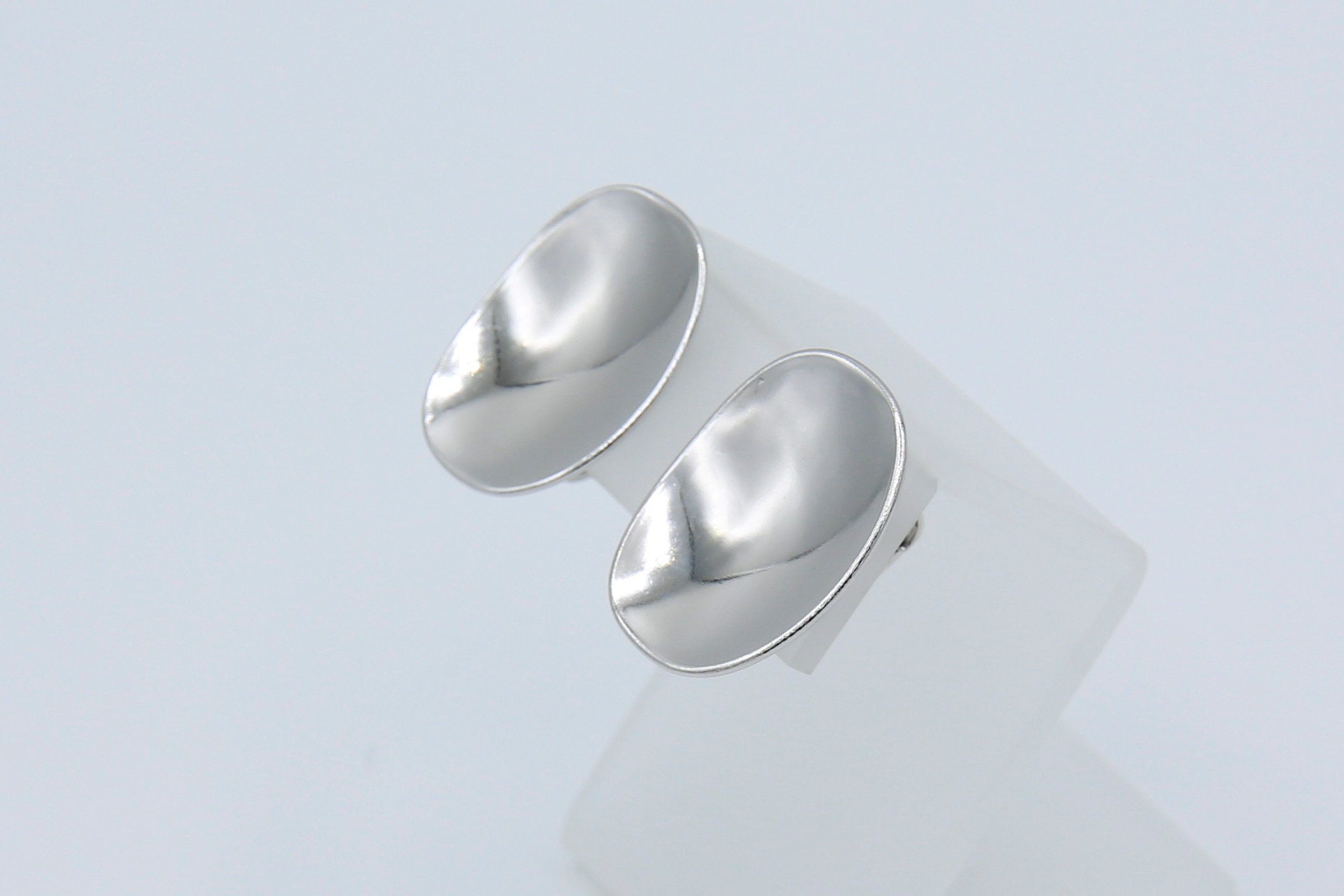 1979 SARAH COVENTRY REFLECTOR EARRINGS