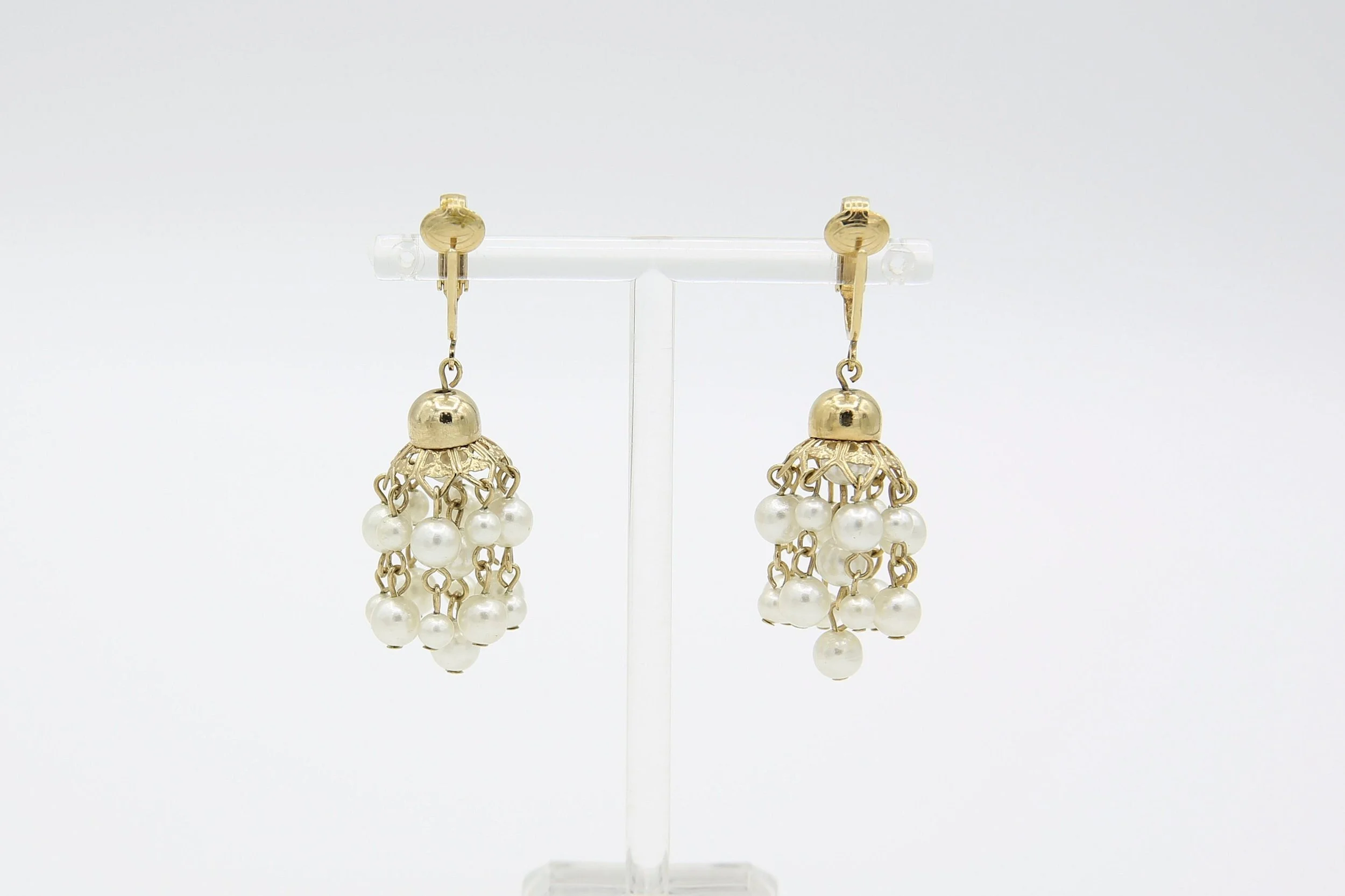 VINTAGE SARAH COVENTRY FAUX PEARL TASSEL EARRINGS