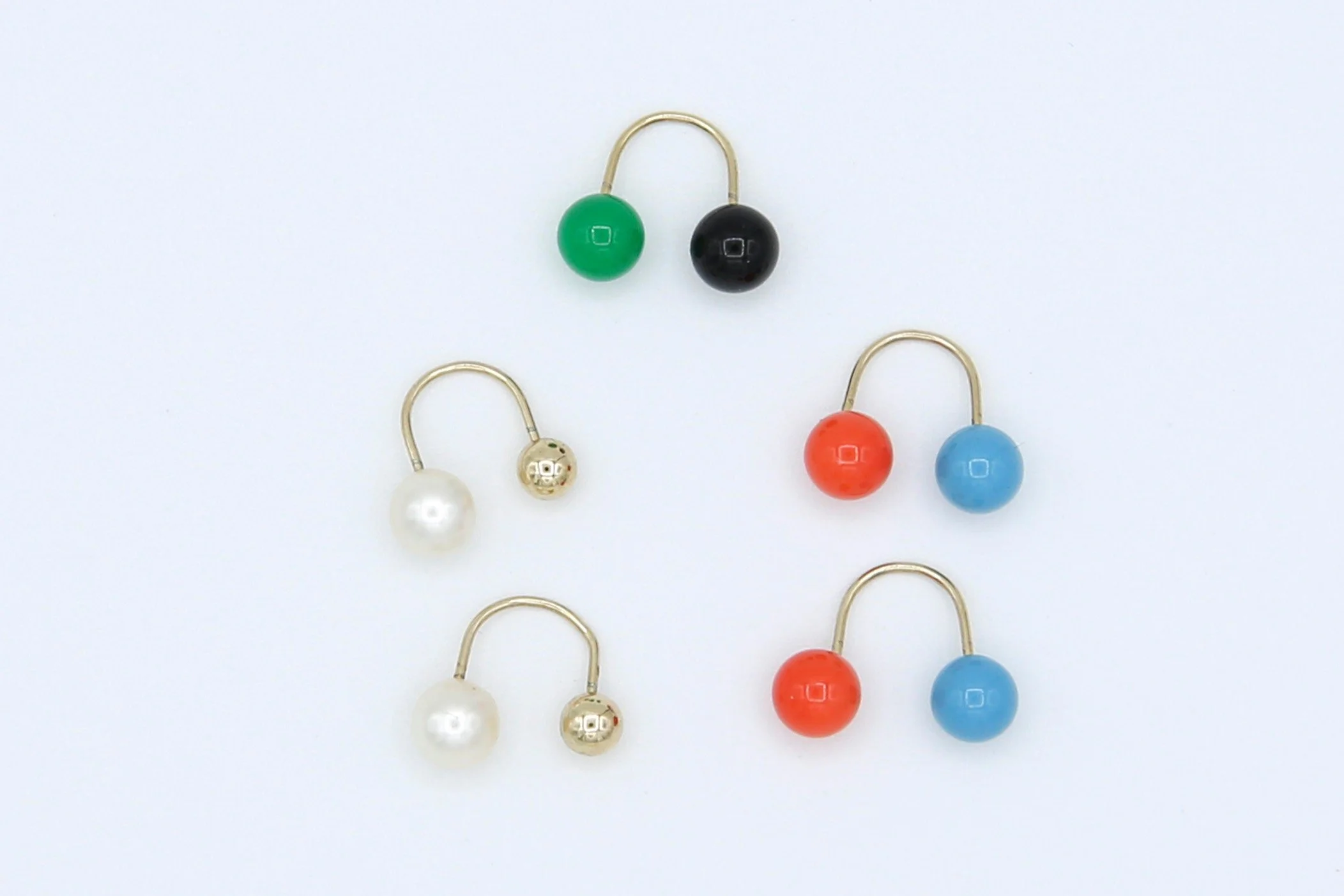 1976 SARAH COVENTRY FLIP SET EARRINGS