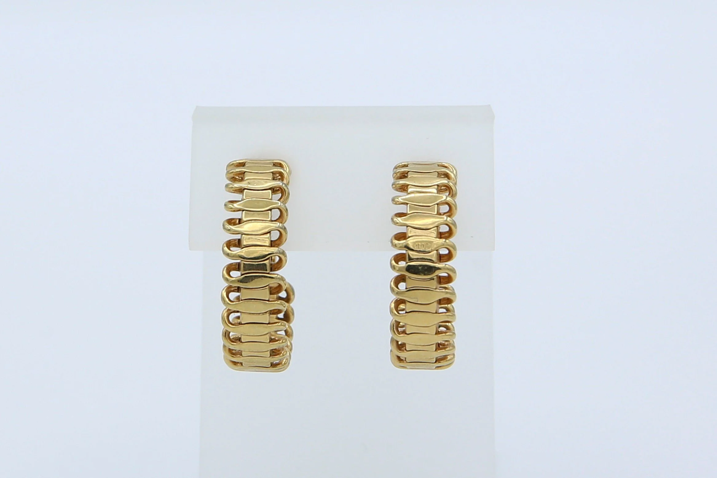 1978 SARAH COVENTRY OVERCAST EARRINGS