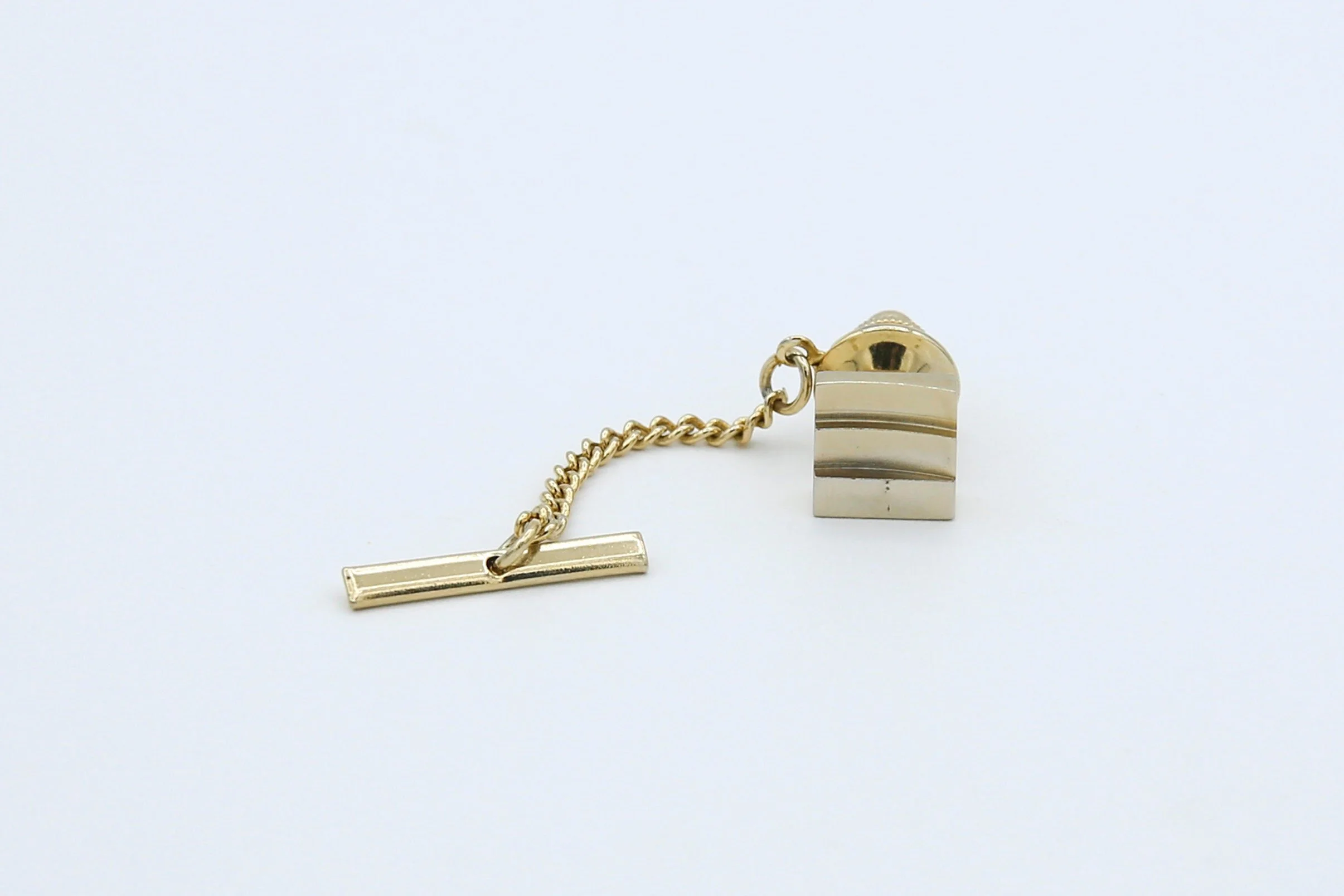 1968 SARAH COVENTRY VARSITY SQUARE TIE TAC
