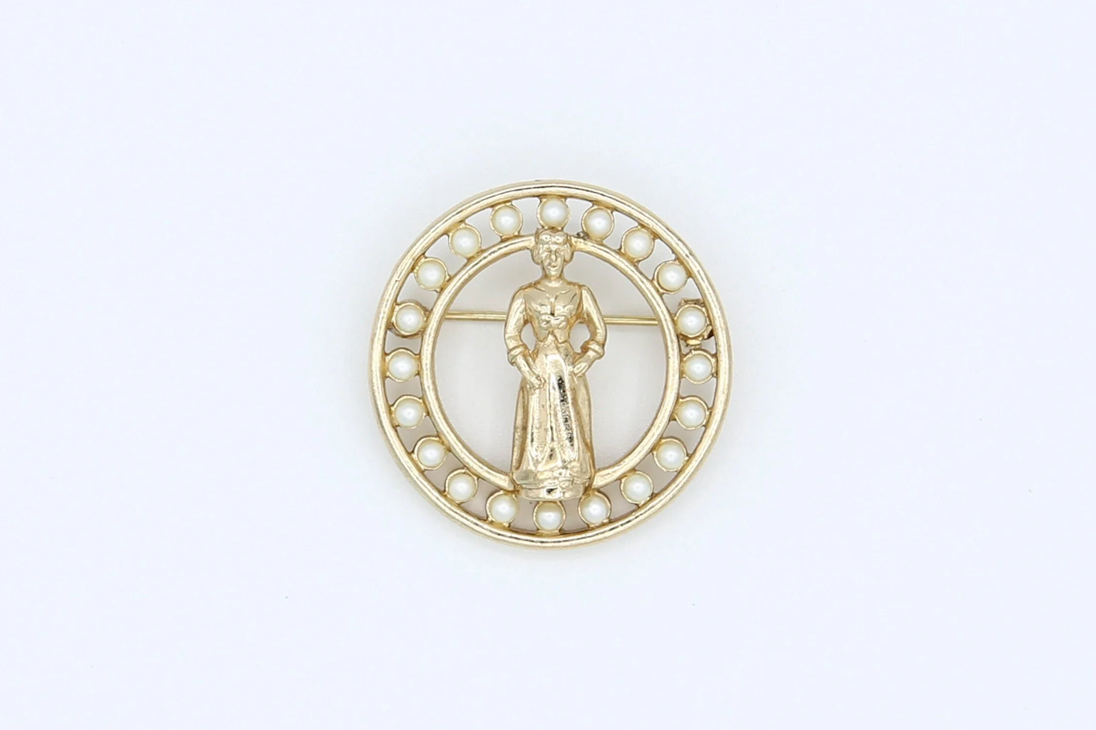 VINTAGE SARAH COVENTRY MANAGERS AWARD STATUE PIN