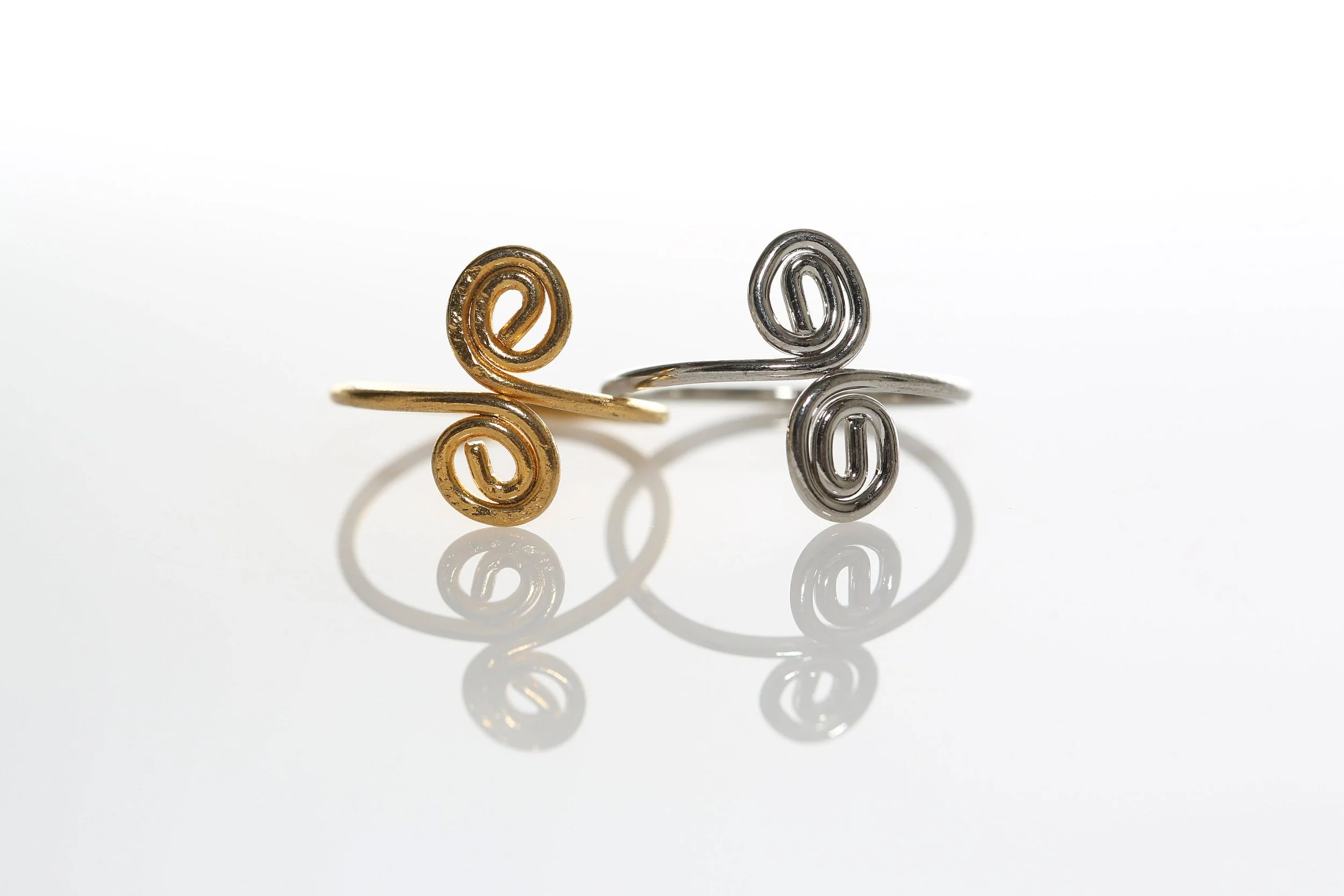 VINTAGE SILVER/GOLD INFINITY SWIRL RING