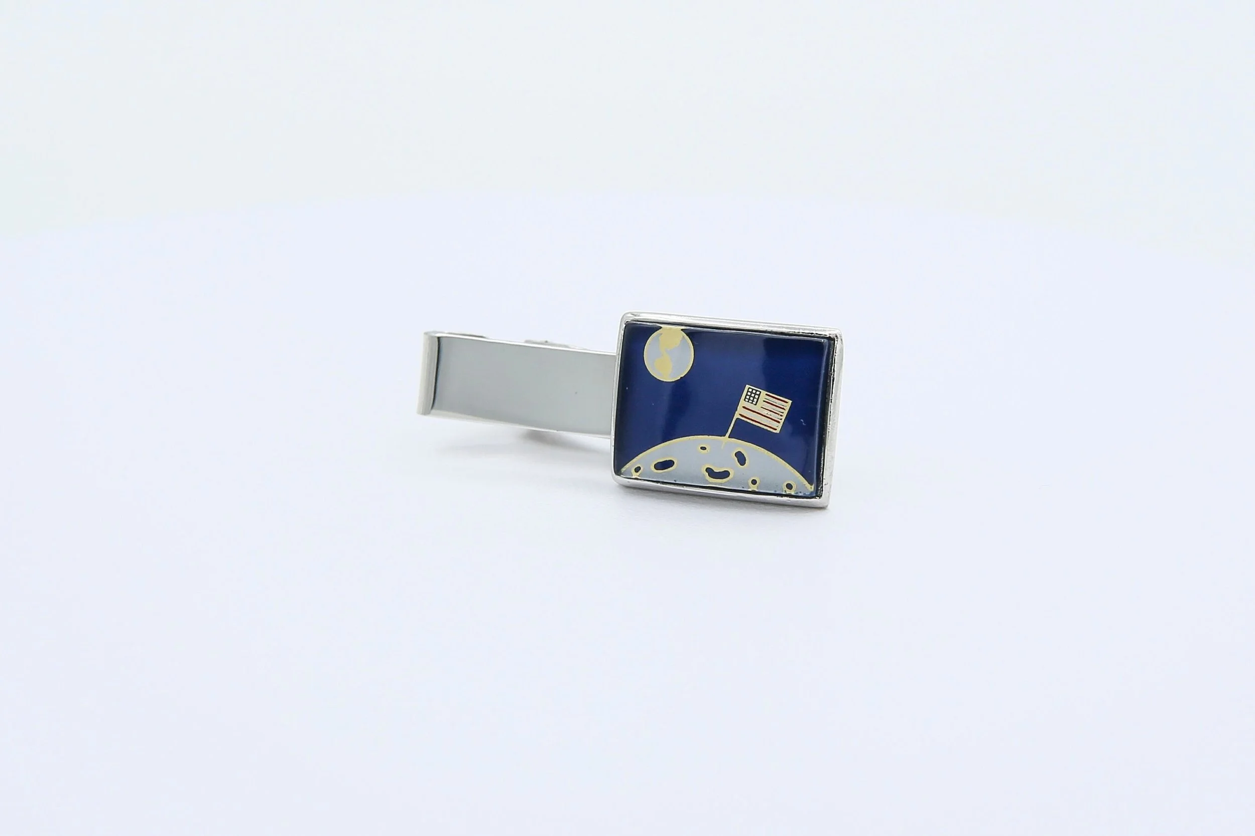 1970 SARAH COVENTRY EXPLORER TIE CLIP