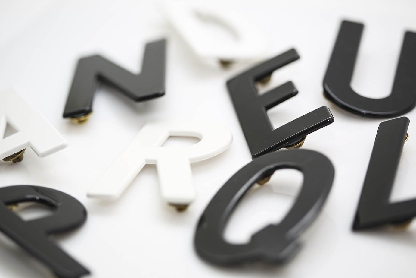 VINTAGE ALPHABET LETTER PINS