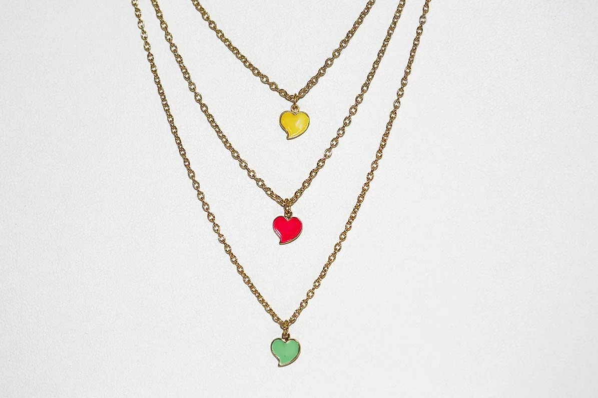 VINTAGE ENAMELED HEART NECKLACE