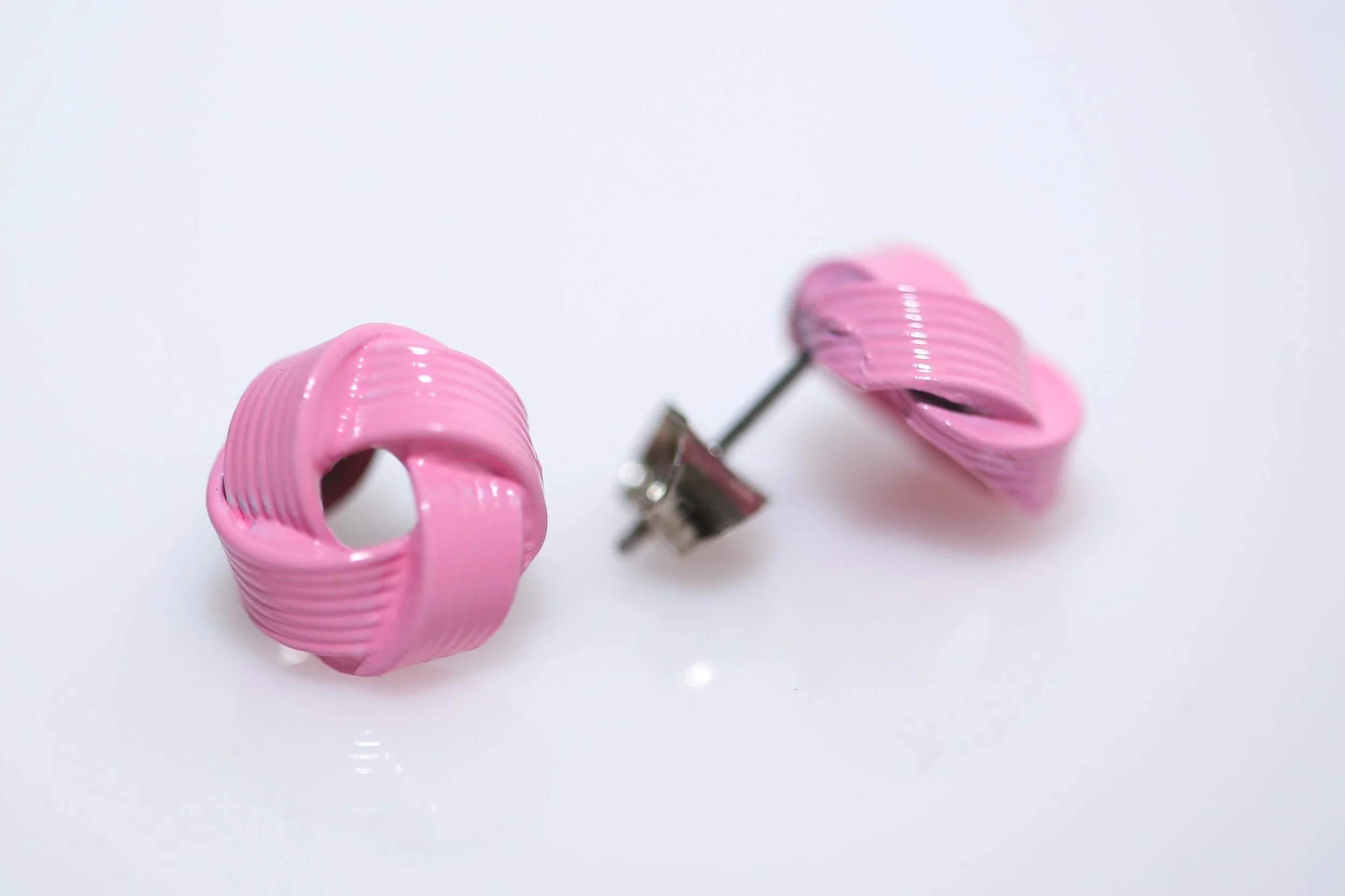 VINTAGE PINK LOVE KNOT EARRINGS