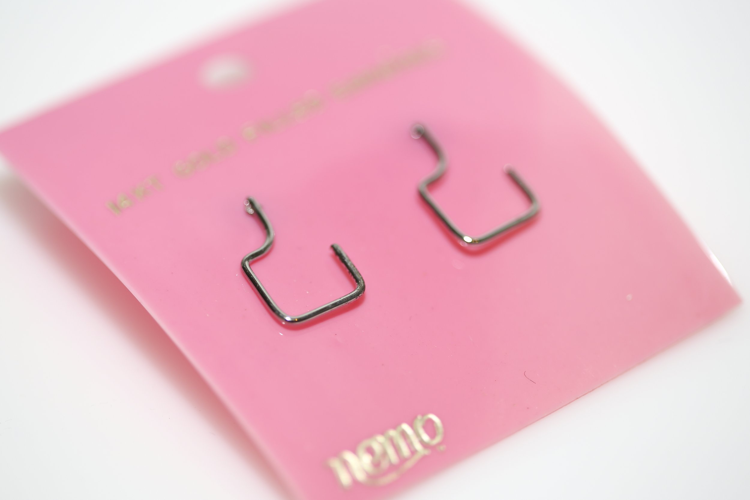 NEMO QUESTION MARK STUDS