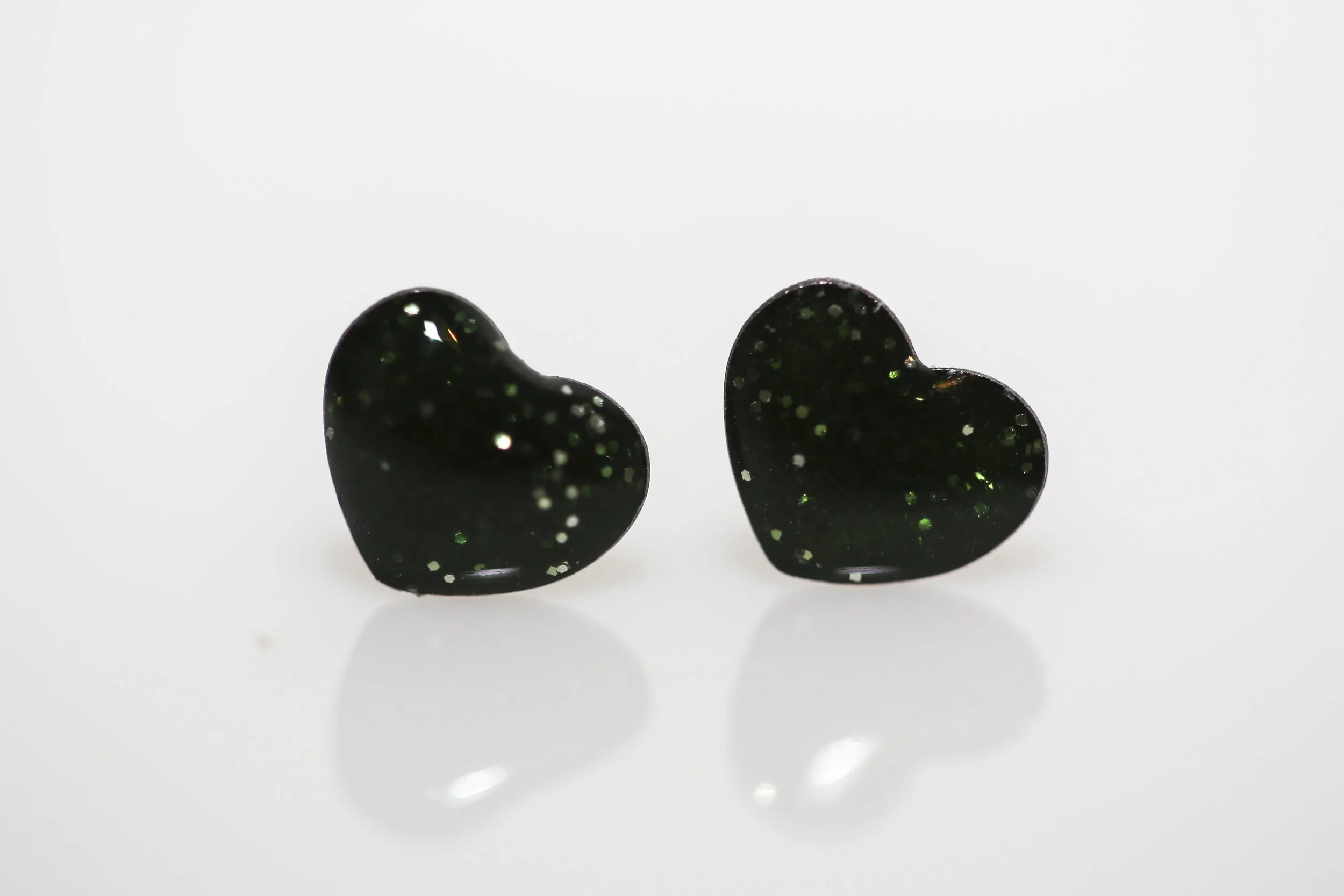 SPARKLE HEART STUDS