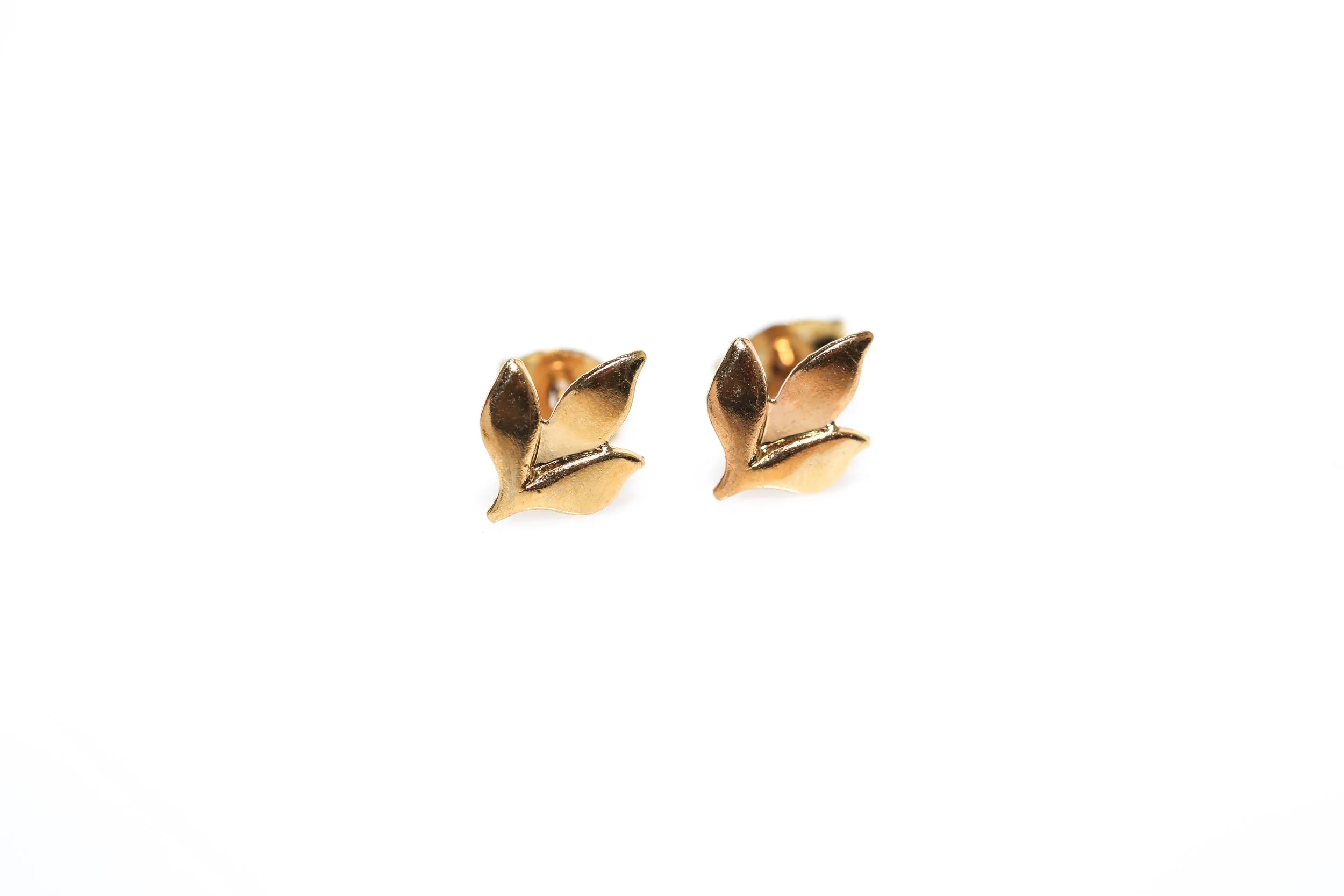 LEAF TRIO STUDS