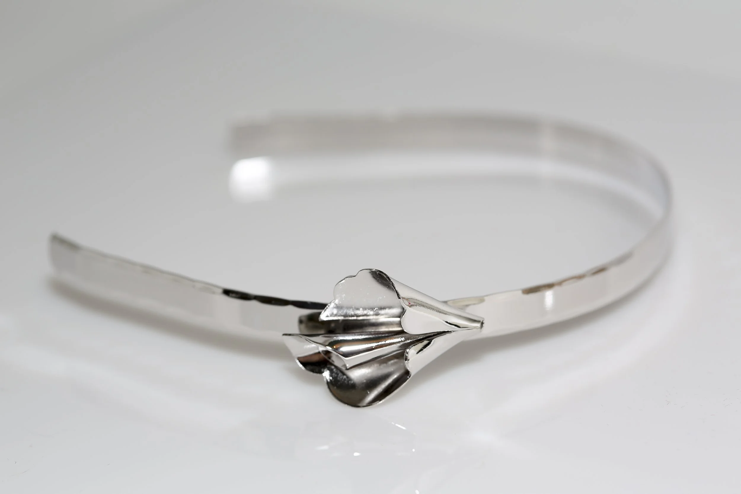 CALLA LILY HAIRBAND
