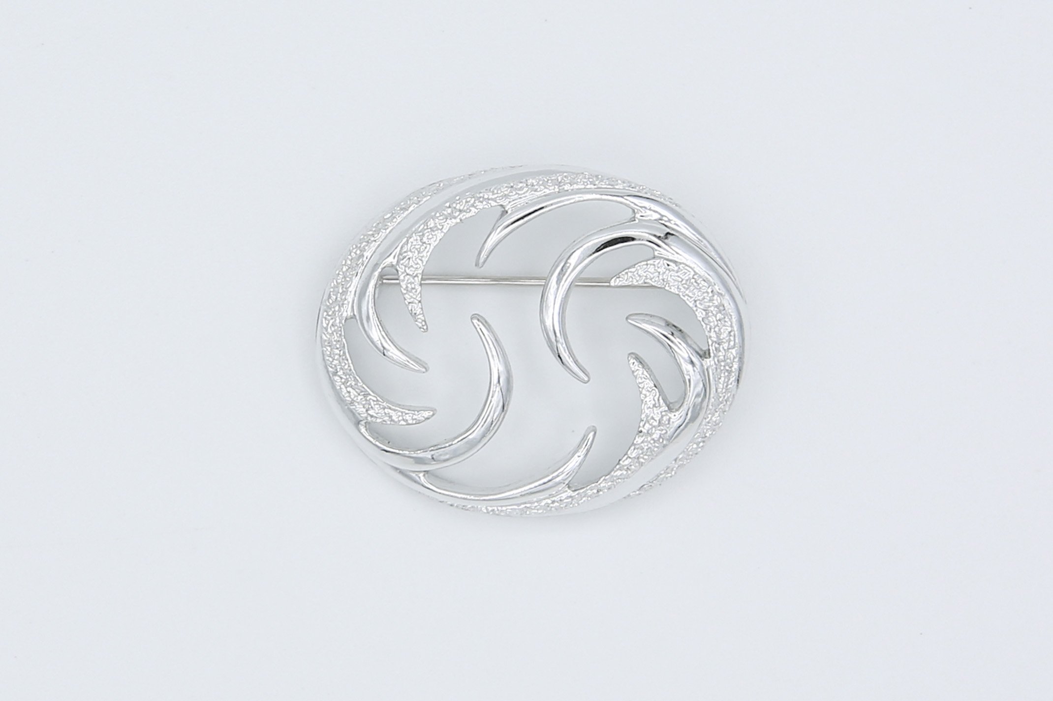 1978 SARAH COVENTRY CAROUSEL BROOCH