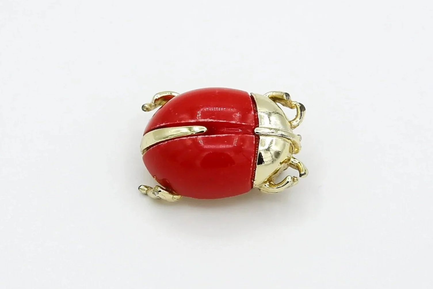 1966 SARAH COVENTRY BUG-A-BOO PIN