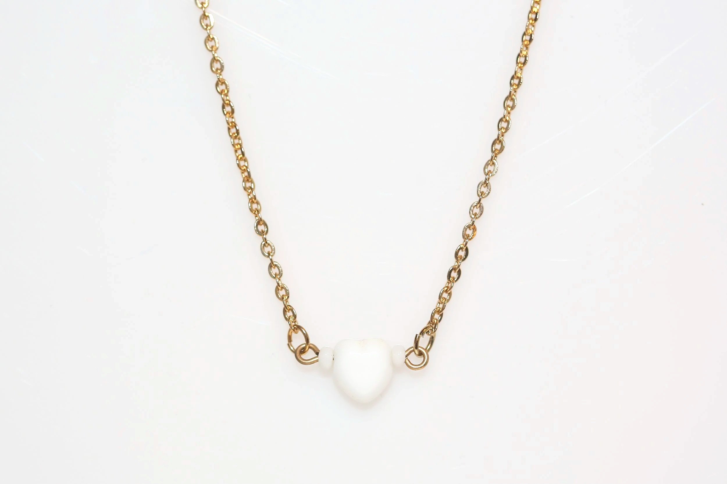 WHITE HEART NECKLACE