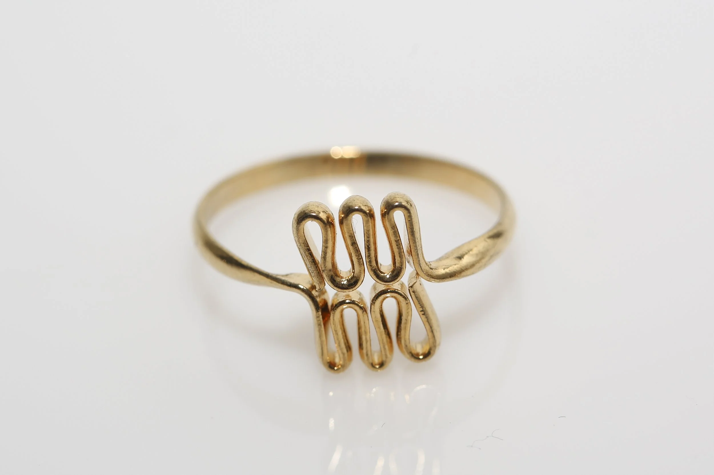 TRIPLE LOOP RING