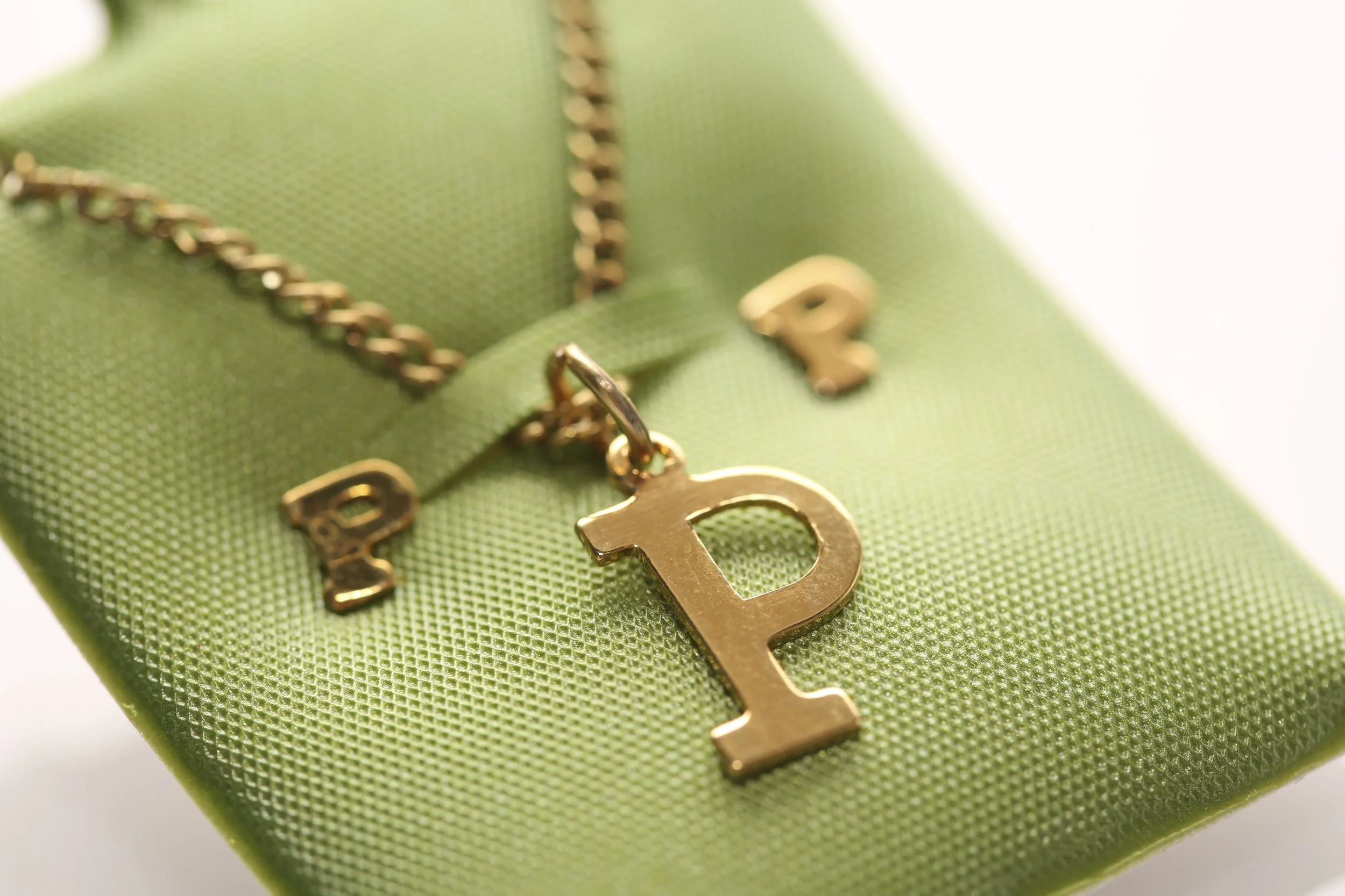 VINTAGE INITIAL SET - P