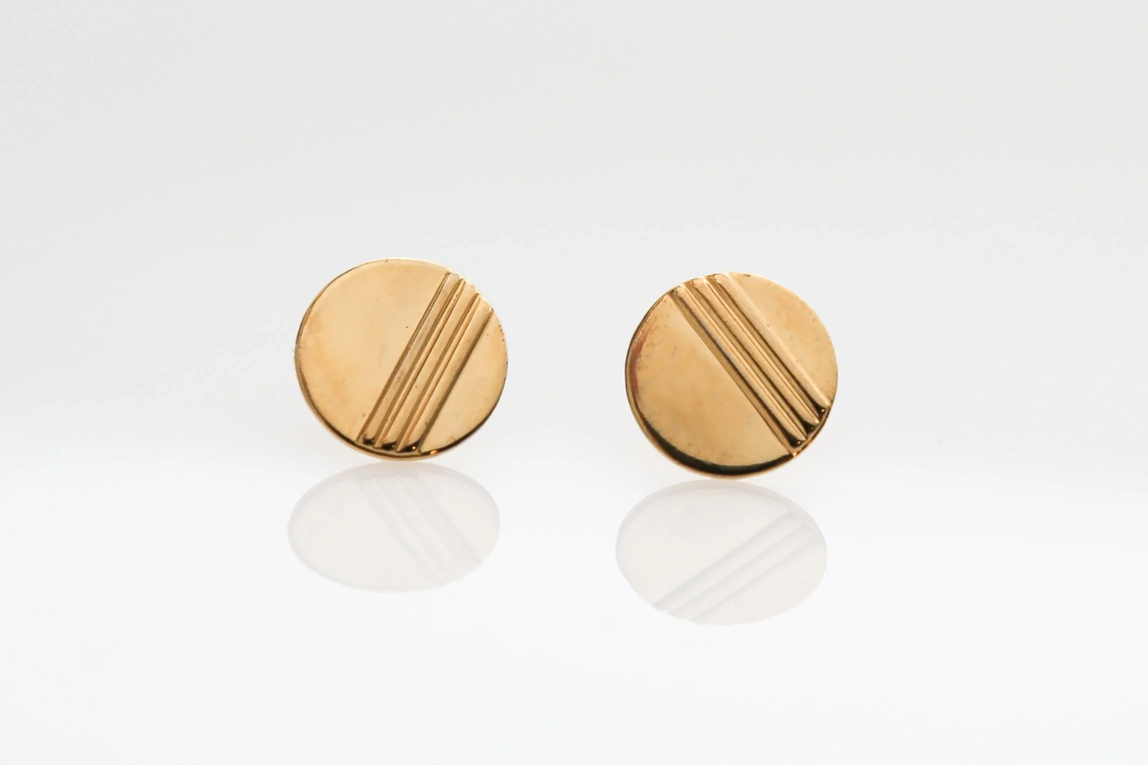 STRIPED CIRCLE STUDS