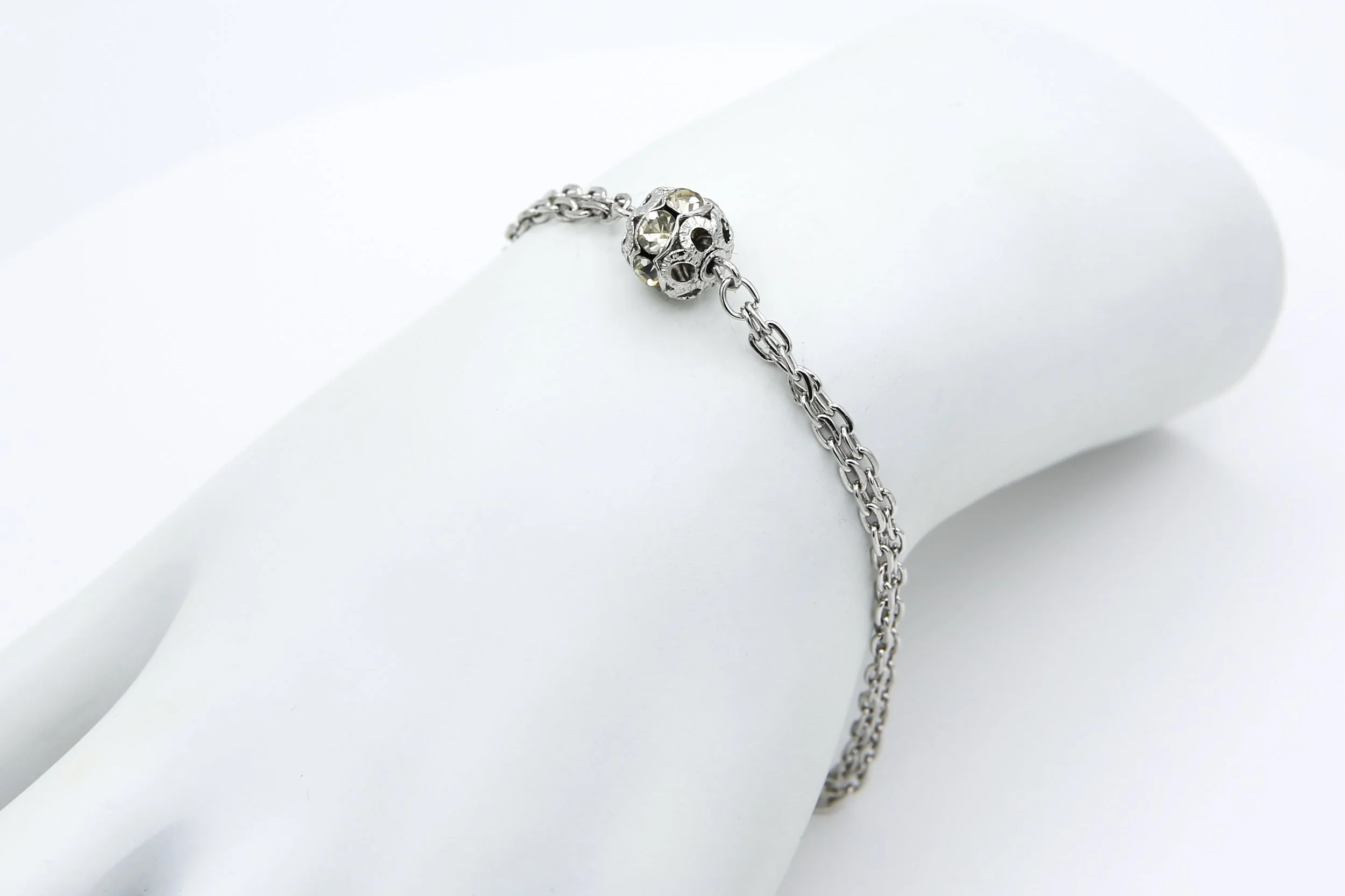 1969 SARAH COVENTRY CHAIN-O-LITES BRACELET