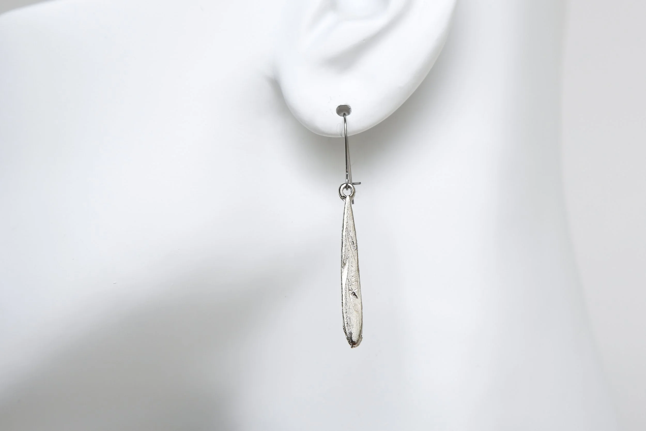 ETCHED TEARDROP EARRINGS
