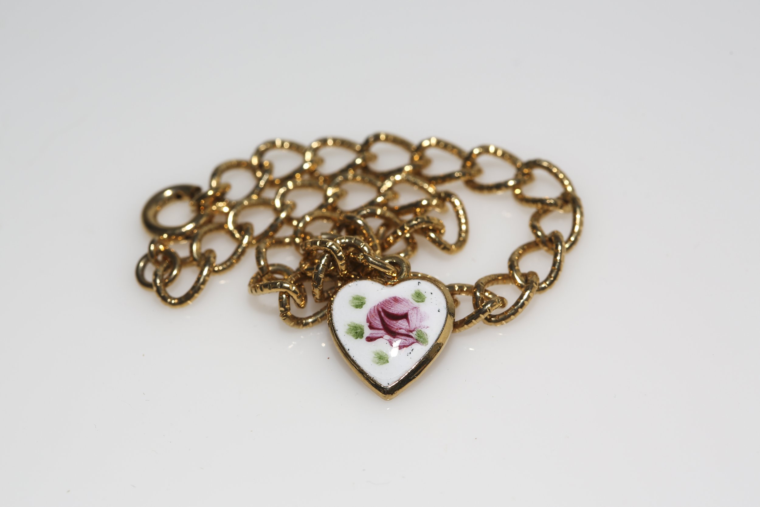 VINTAGE GUILLOCHE HEART BRACELET