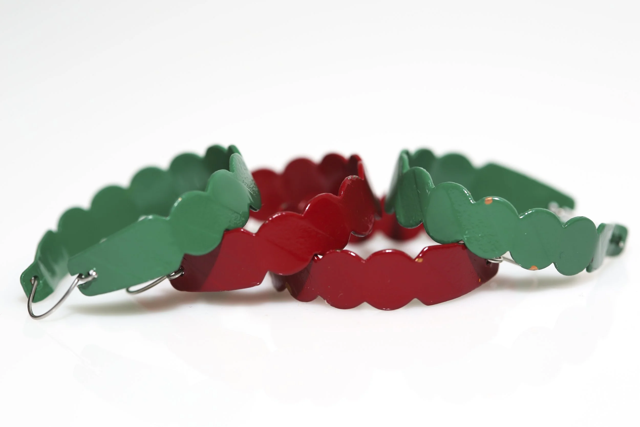SCALLOPED HOOPS IN RED OR GREEN