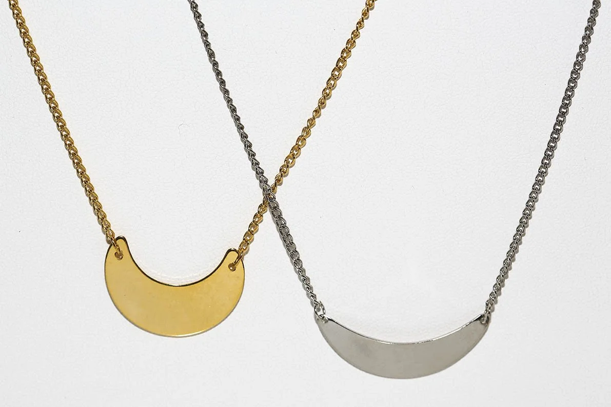 VINTAGE CRESCENT NECKLACE
