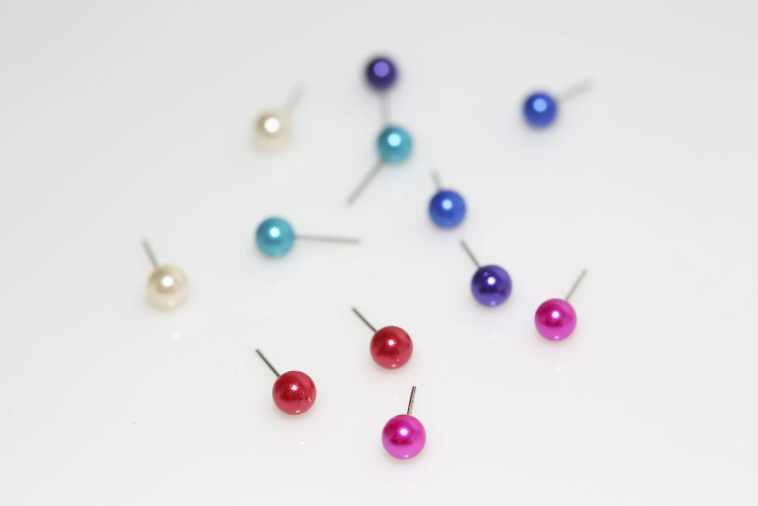 PEARLY STUDS