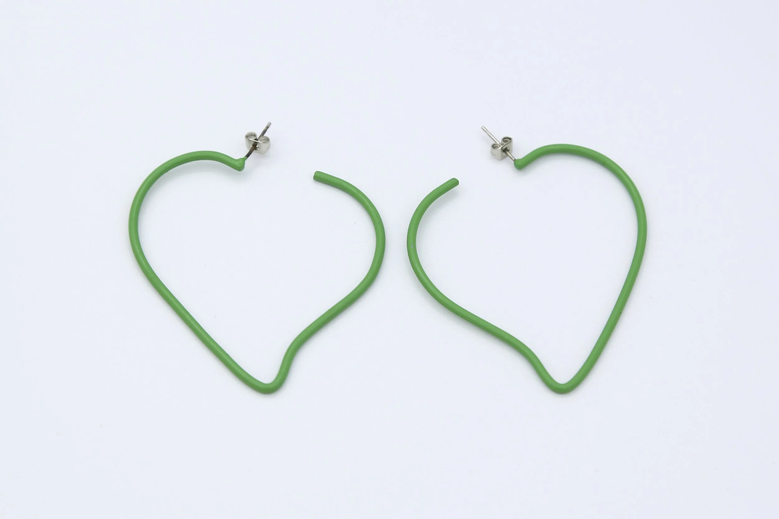 GREEN HEART HOOPS