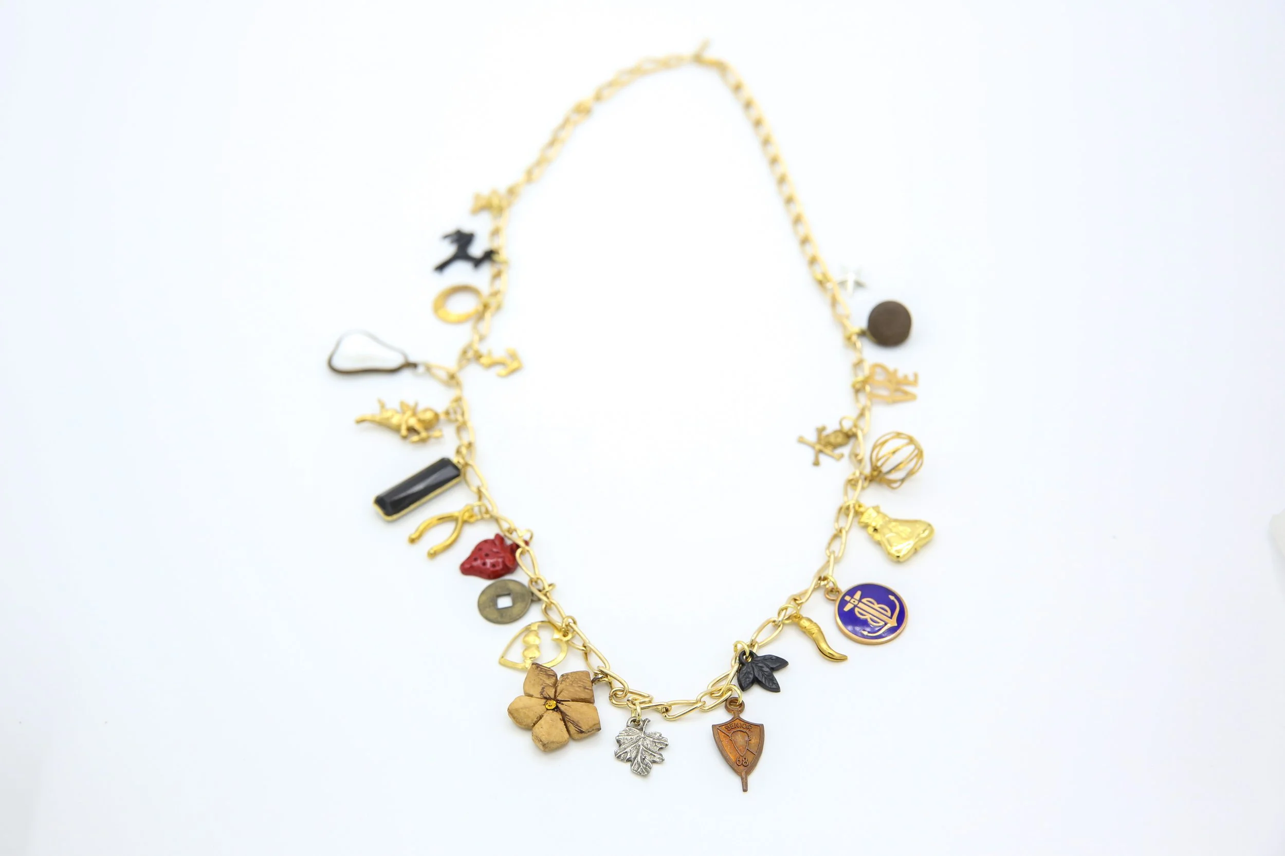 RANDOM VINTAGE CHARM NECKLACE