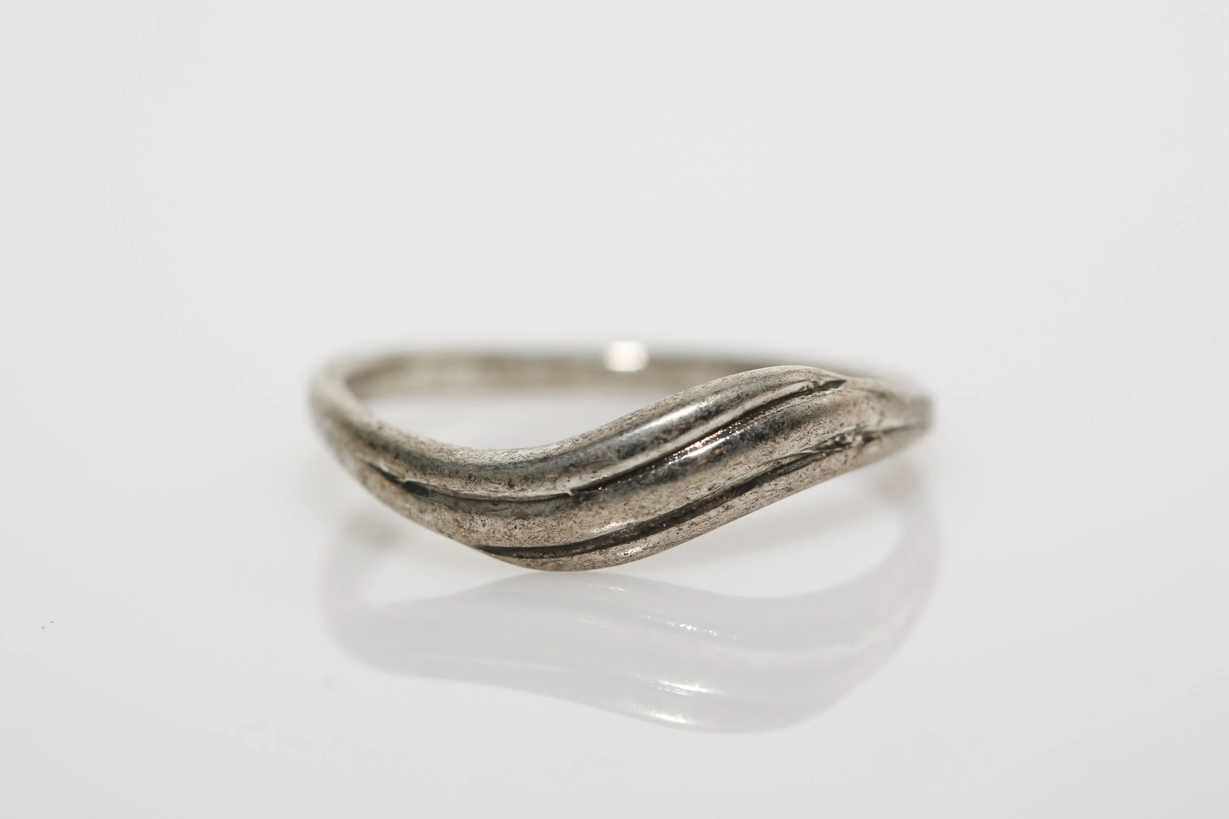 ANTIQUED TWIST RING