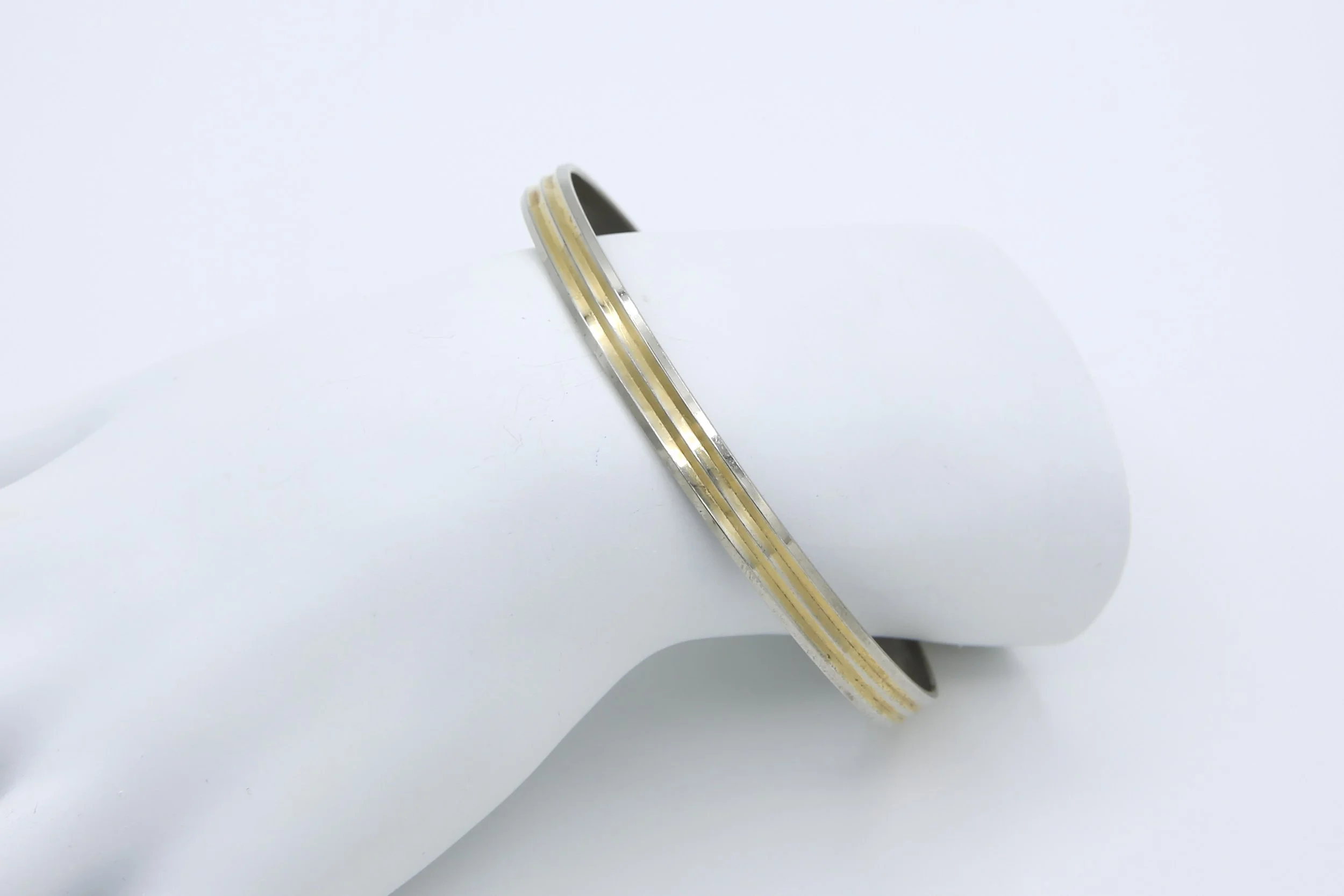 1978 SARAH COVENTRY ALL AROUND BRACELET