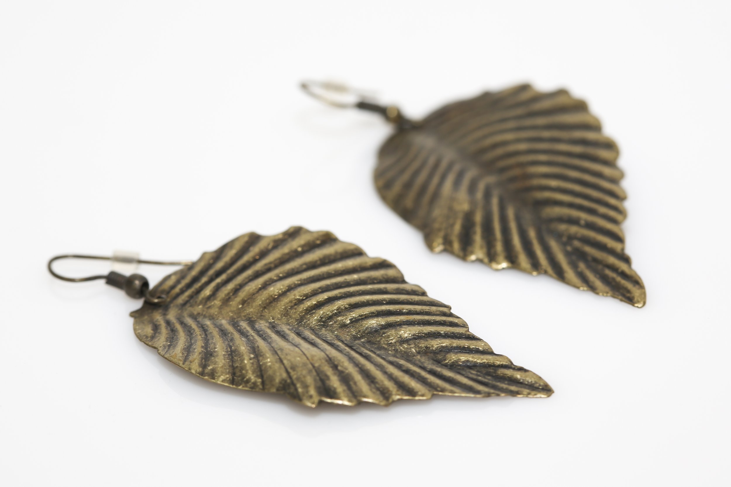 LARGE LEAF EARRINGS