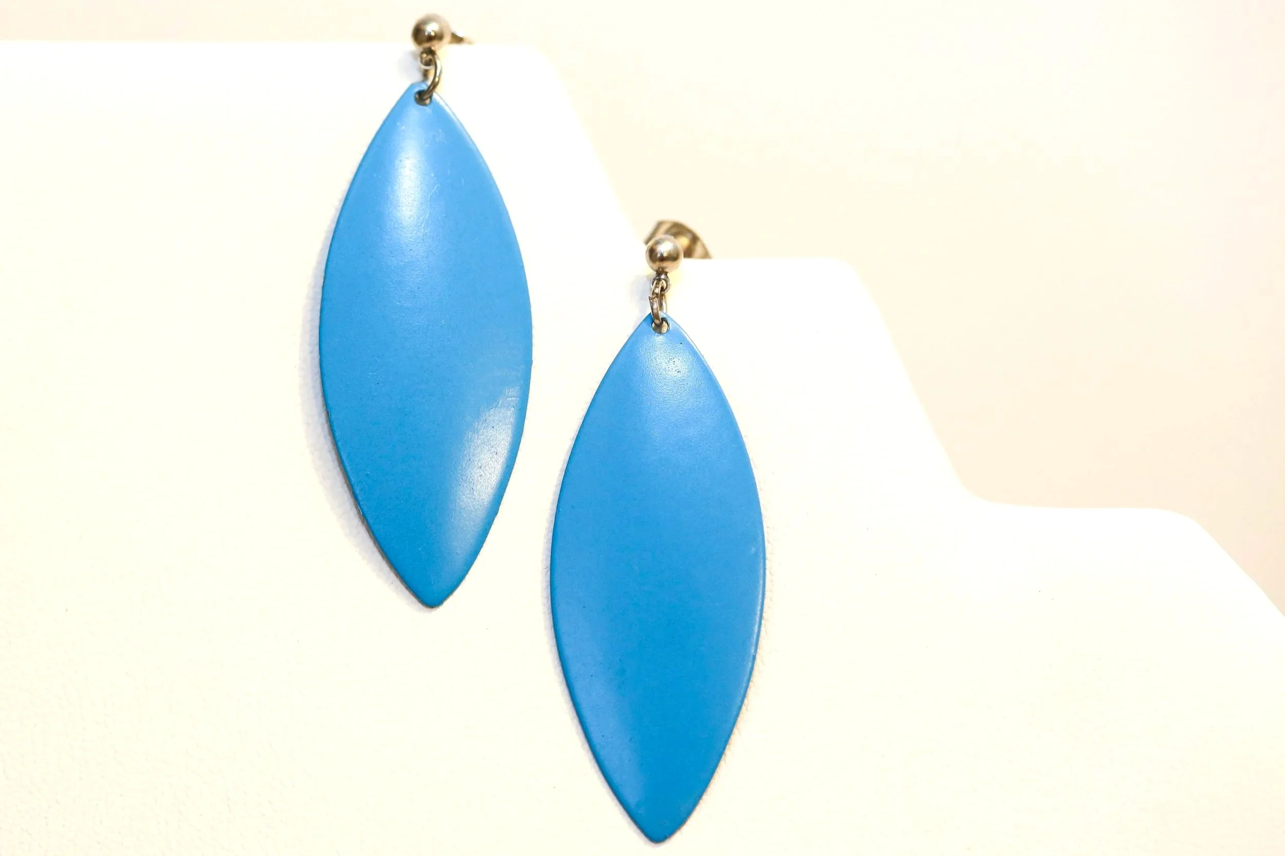 AQUA OVAL DANGLES