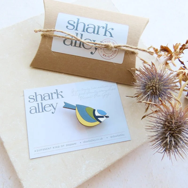 Shark_Alley_Blue_Tit_Hand_Painted_Brooch_d_grande.jpg