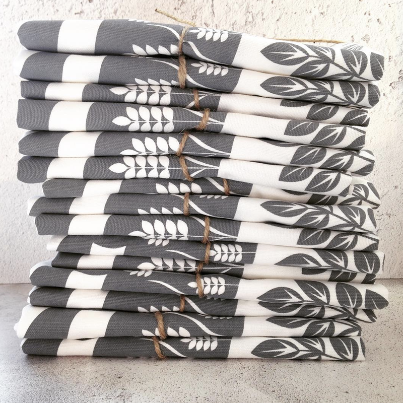 hare_tea_towel_12_grande.png