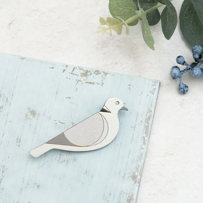 Shark_Alley_Collared_Dove_Brooch_c_grande.jpg