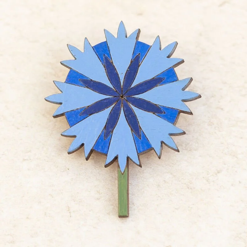 Shark_Alley_Cornflower_Brooch_2_grande.jpg