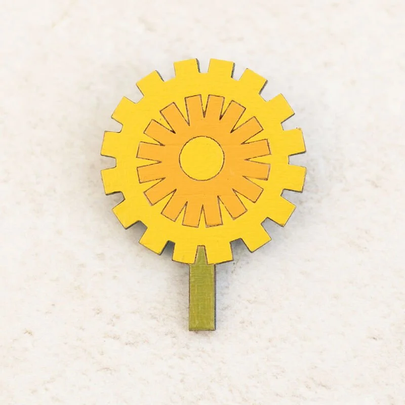 Shark_Alley_Dandelion_Brooch_3_grande.jpg