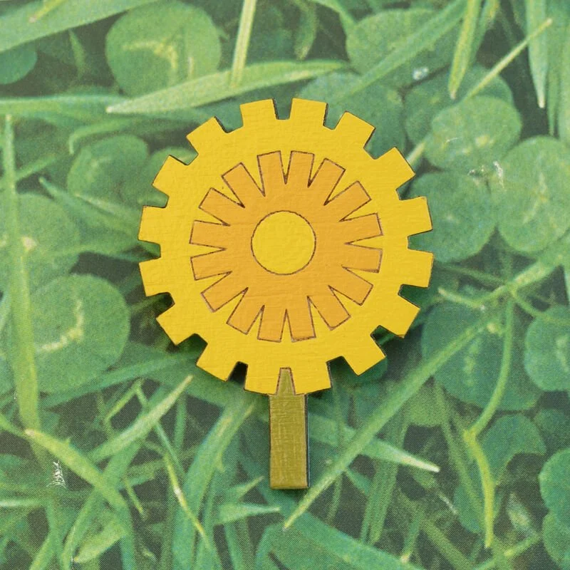 Shark_Alley_Dandelion_Brooch_6_grande.jpg