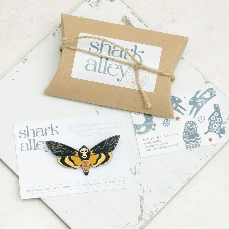 Shark_Alley_Deaths_Head_Hawk_Moth_Brooch_6_grande.jpg