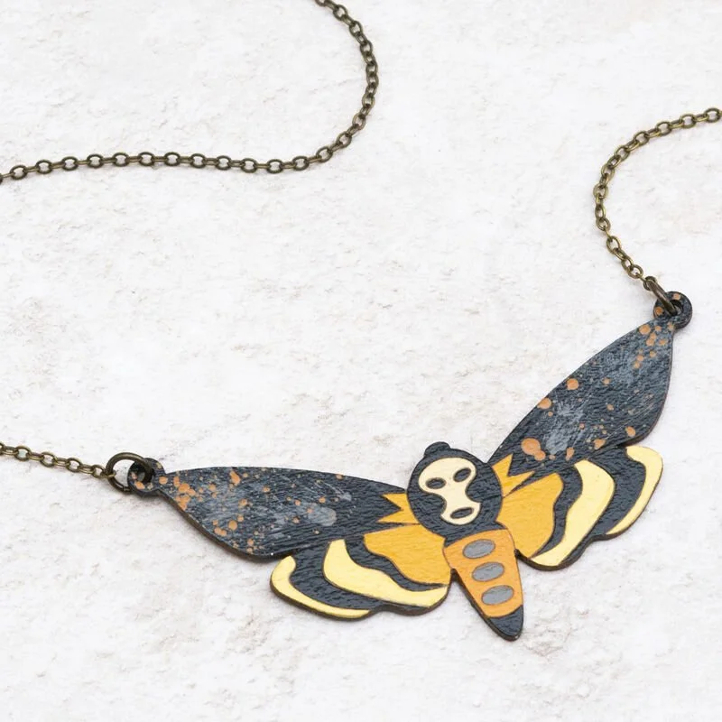 Shark_Alley_Death_s_Head_Hawk_Moth_Necklace_5_grande.jpg