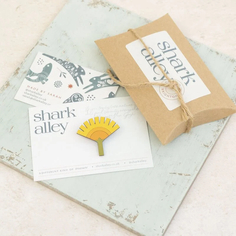 Shark_Alley_Deco_Dandelion_Brooch_4_grande.jpg