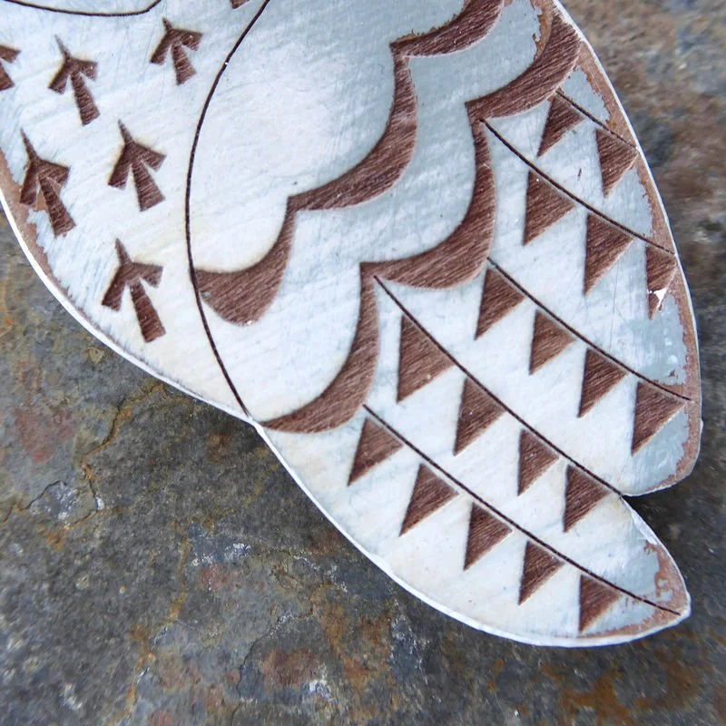 tawny_owl_brooch_2_grande.jpg