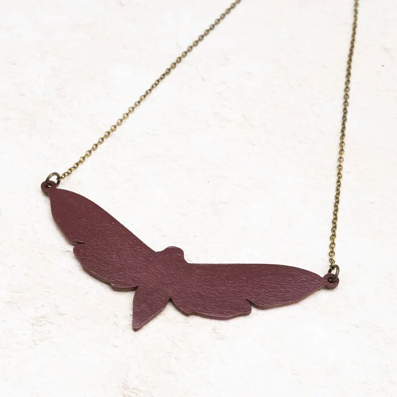 Shark_Alley_Elephant_Hawk_Moth_Necklace_5_grande.jpg