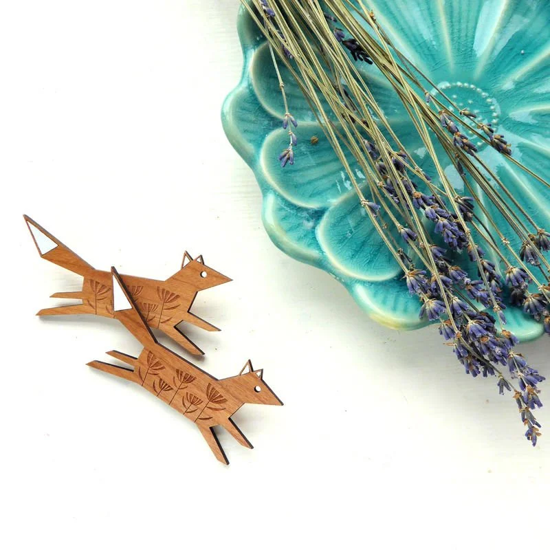 fox_brooch_grande.jpg
