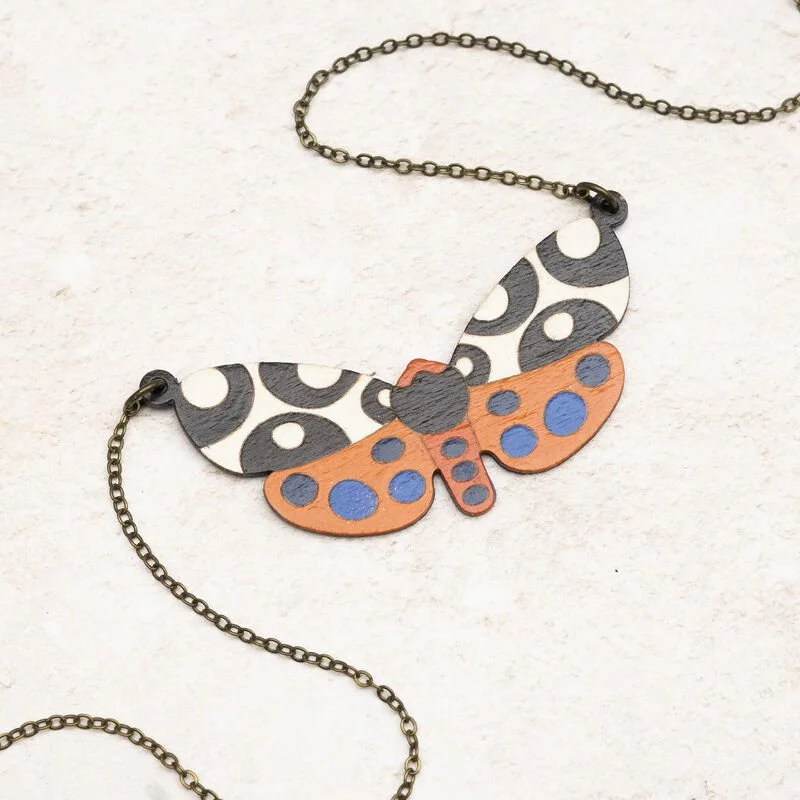 Shark_Alley_Garden_Tiger_Moth_Necklace_Small_5_grande.jpg