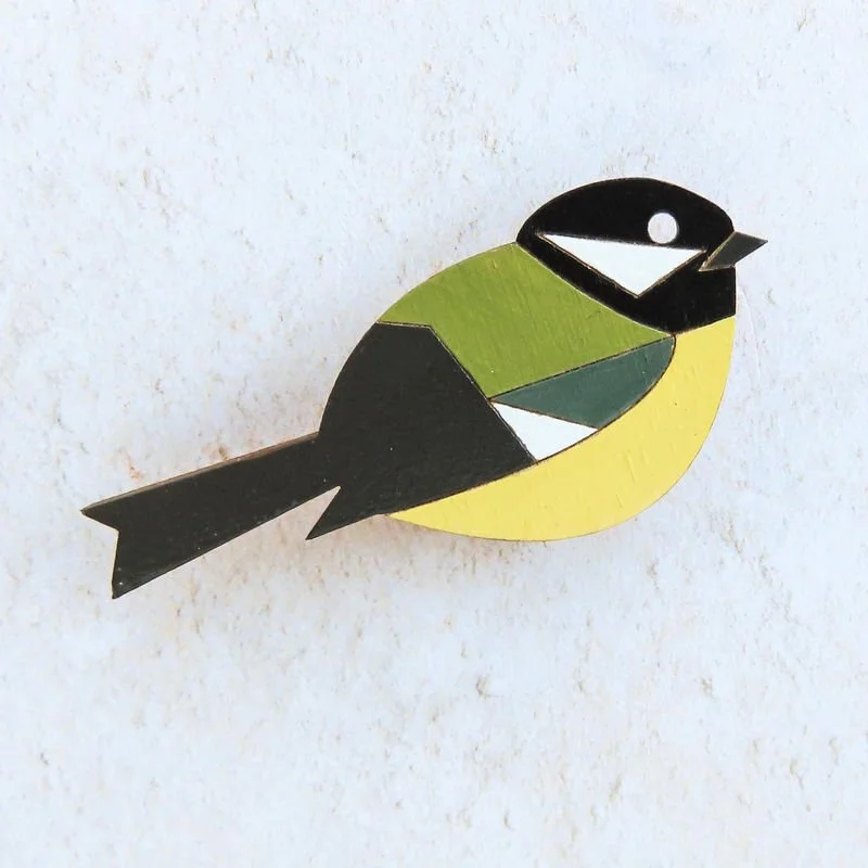 Shark_Alley_Great_Tit_Hand_Painted_Brooch_a_grande.jpg